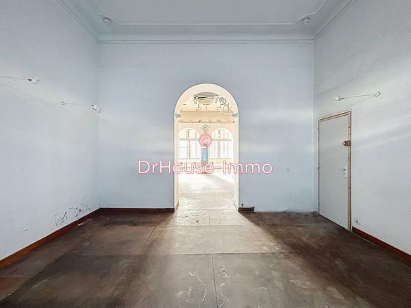 Commerce à louer 5 pièces de 202 m²