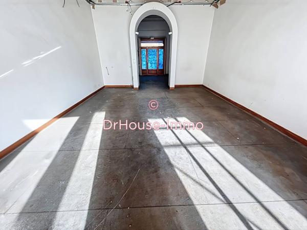 Commerce à louer 5 pièces de 202 m²