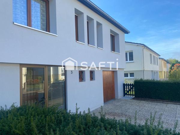 maison rénovée idéalement situé en périphérie de Metz.