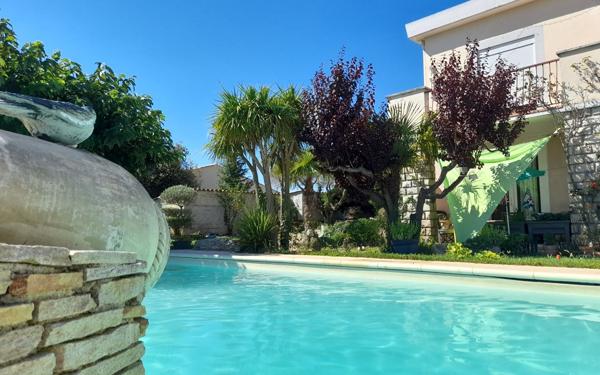 Maison à vendre    7 pièces •  Oraison