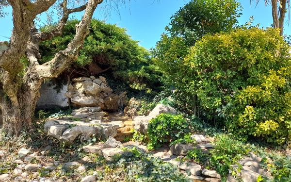 Maison à vendre    7 pièces •  Oraison