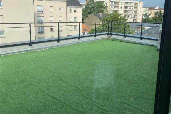Vente - LOCAL D'ACTIVITE 335 m 2