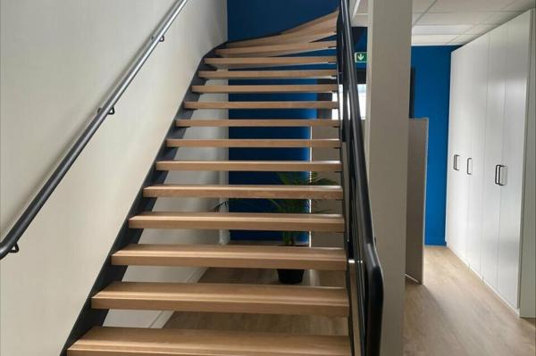 Vente - LOCAL D'ACTIVITE 335 m 2