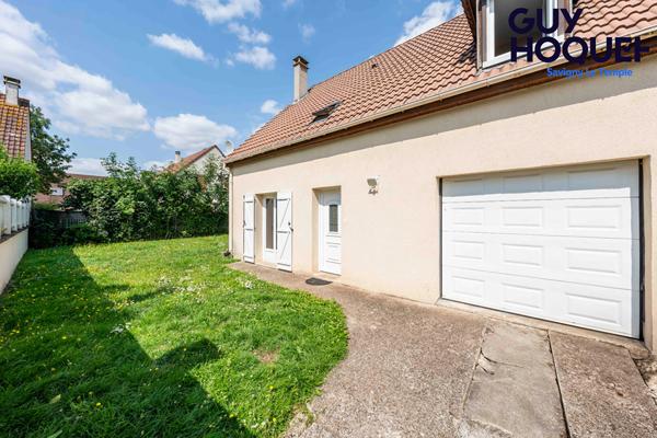 Maison individuel , 4 chambres à vendre à Savigny-le-Temple -