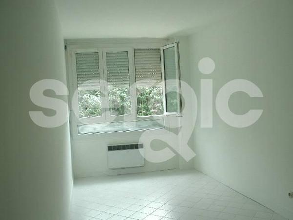 Location 1 Pieces 21 60200 Compiegne 43 0440 01 0014