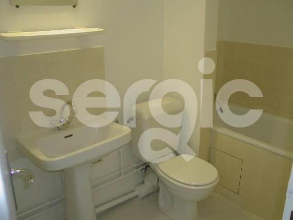 Location 1 Pieces 21 60200 Compiegne 43 0440 01 0014