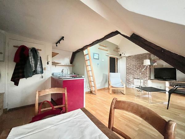 Appartement Caen 1 pièce(s) 24.44 m2 carrez - quartier St Sauveur - dernier étage - vendu libre