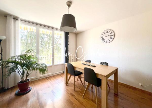Appartement T4 de 85 m² - cave et stationnement