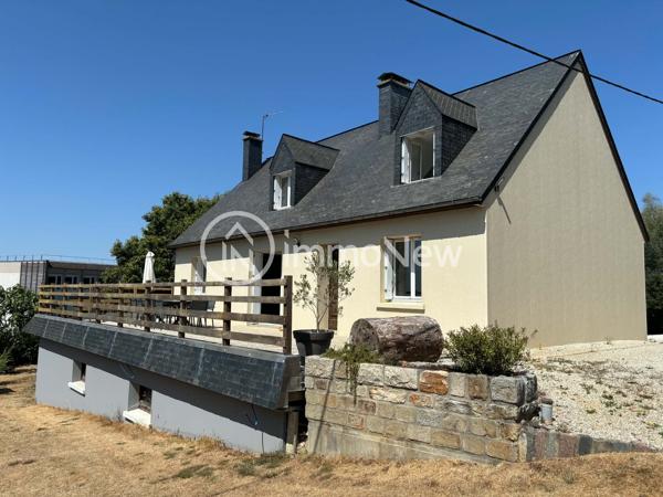 MAISON FAMILIALE SUR SOUS SOL AVEC VIE DE PLAIN PIED