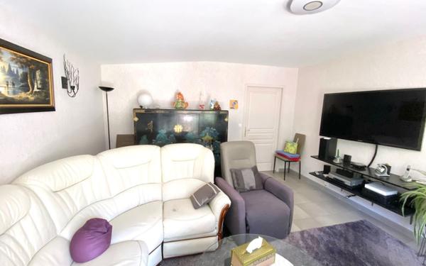 Maison à vendre    7 pièces • 142 m2 Mézières-sur-Seine