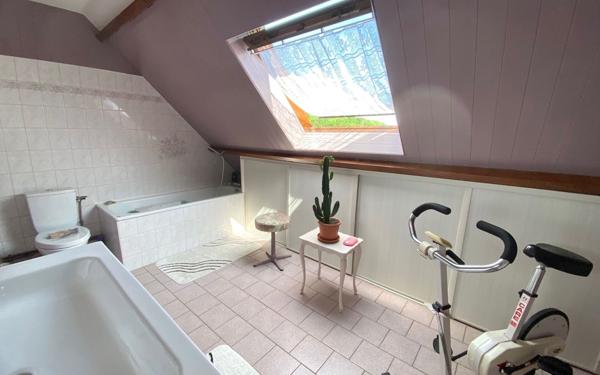 Maison à vendre    7 pièces • 142 m2 Mézières-sur-Seine