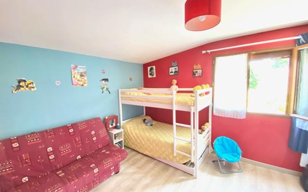 Maison à vendre    7 pièces • 142 m2 Mézières-sur-Seine