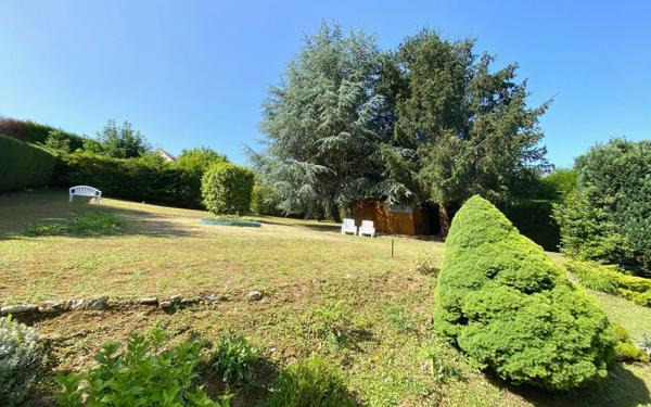 Maison à vendre    7 pièces • 142 m2 Mézières-sur-Seine