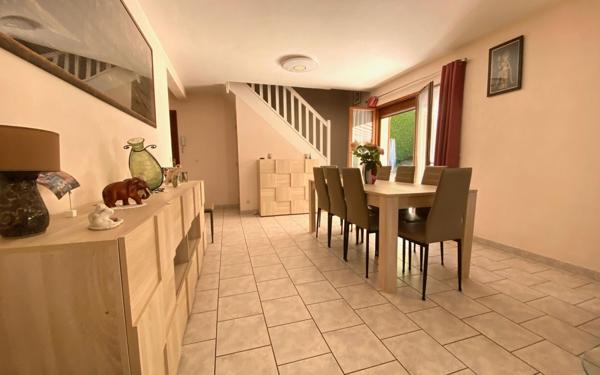 Maison à vendre    7 pièces • 142 m2 Mézières-sur-Seine