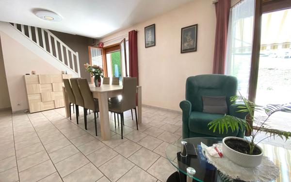 Maison à vendre    7 pièces • 142 m2 Mézières-sur-Seine