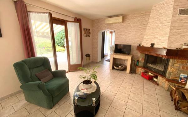 Maison à vendre    7 pièces • 142 m2 Mézières-sur-Seine