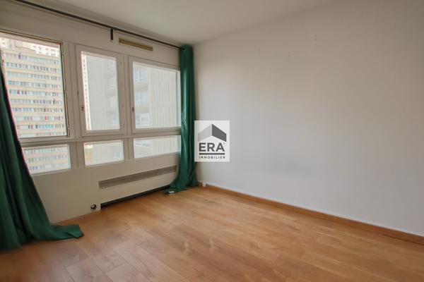 Appartement Paris 4 pièce(s) 78m2 - Paris 13e - Tour Helsinki (Rue du Disque)