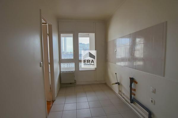 Appartement Paris 4 pièce(s) 78m2 - Paris 13e - Tour Helsinki (Rue du Disque)