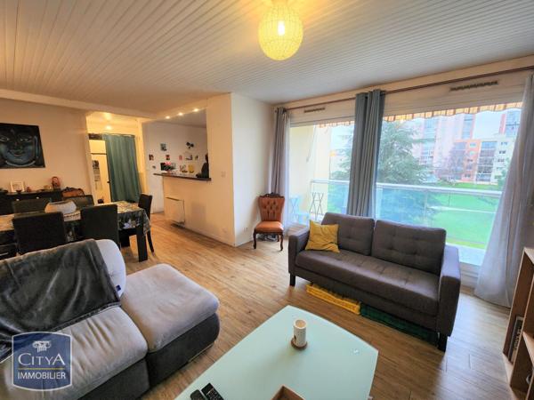 Appartement à louer 4 pièces 83.09m²