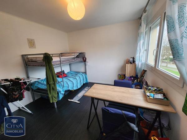 Appartement à louer 4 pièces 83.09m²