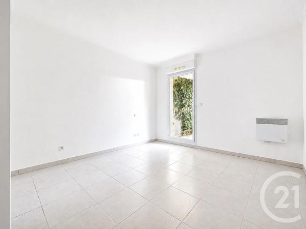 Appartement T3 à vendre  3 pièces - 75,05 m 2   FREJUS  - 83