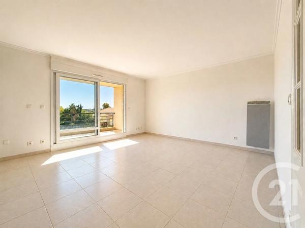Appartement T3 à vendre  3 pièces - 75,05 m 2   FREJUS  - 83