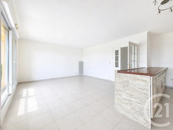 Appartement T3 à vendre  3 pièces - 75,05 m 2   FREJUS  - 83
