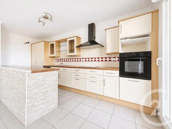 Appartement T3 à vendre  3 pièces - 75,05 m 2   FREJUS  - 83