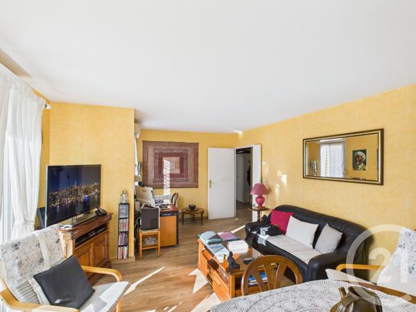 Appartement F3 à vendre  3 pièces - 67 m2 TRAPPES - 78