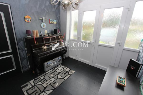 Maison de 160 m² 7 pièces Moyen (54118)