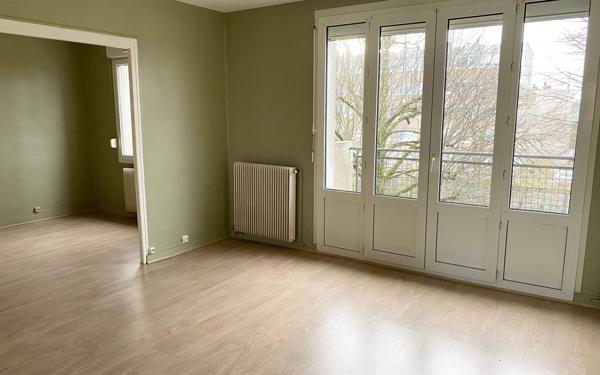 Appartement à vendre    3 pièces •  Chaumont
