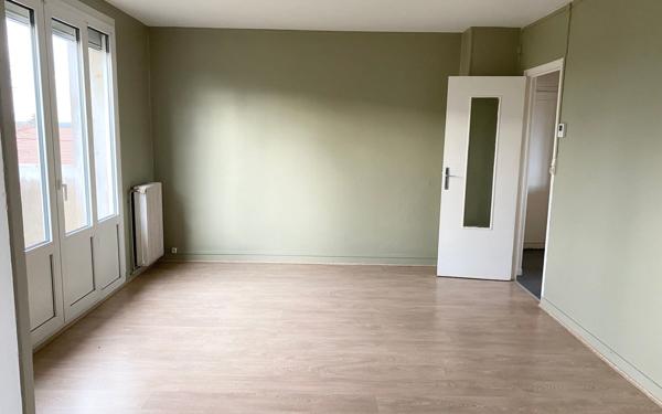 Appartement à vendre    3 pièces •  Chaumont