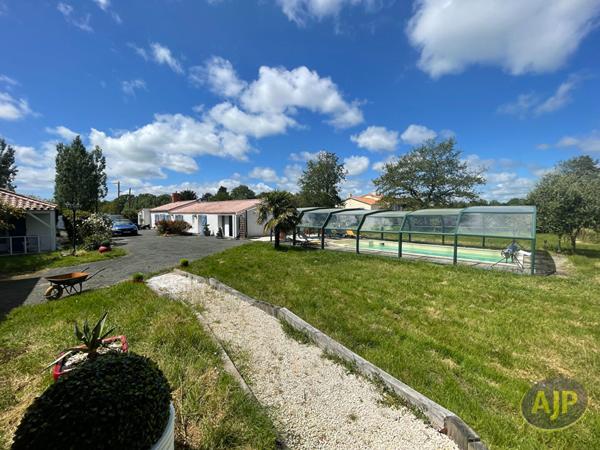 Vente maison Challans : 387 500 € - AJP Immobilier Challans