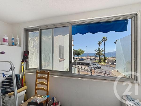Appartement T2 à vendre  2 pièces - 44,35 m 2   FREJUS  - 83