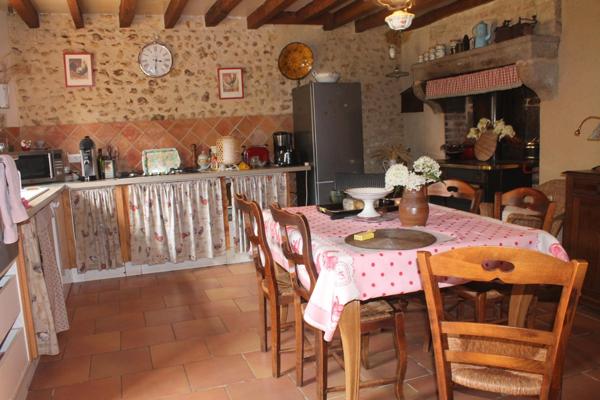 Maison à COULOMBIERS, 72130 - 4 pièces 126m²