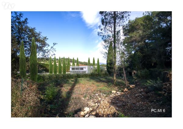 Mougins Pablo Picasso terrain avec permis accordé pour villa de 318m² avec piscine.