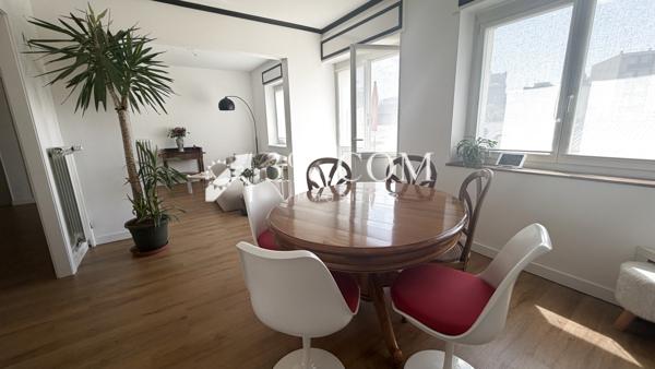 Appartement
                                                                                                                                                                                                                                                                                                                        3 pièce(s)                                                                                                                                                                                                          2 chambre(s)                                                                                                                                                                                                          75  m²