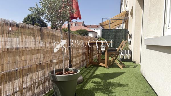 Appartement
                                                                                                                                                                                                                                                                                                                        3 pièce(s)                                                                                                                                                                                                          2 chambre(s)                                                                                                                                                                                                          75  m²