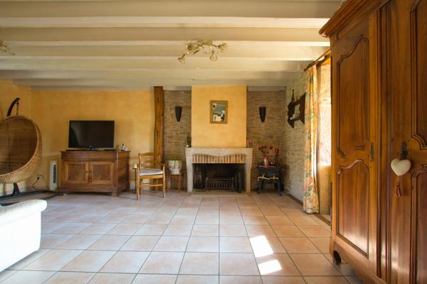 Blanot (71250) Propriété 9 pièces 227 m² au calme