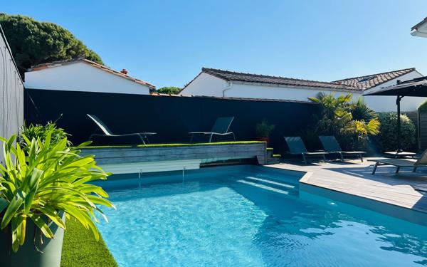 Maison à vendre    5 pièces •  La Flotte