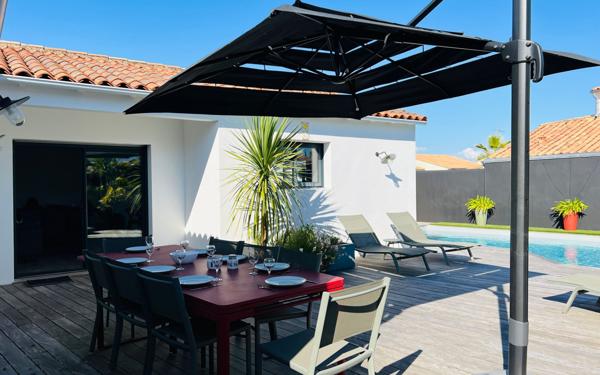 Maison à vendre    5 pièces •  La Flotte