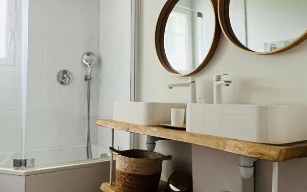 Maison à vendre    5 pièces •  La Flotte