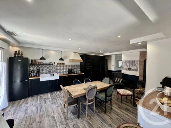 Maison à vendre  6 pièces - 126 m 2   LA LONDE LES MAURES  - 83