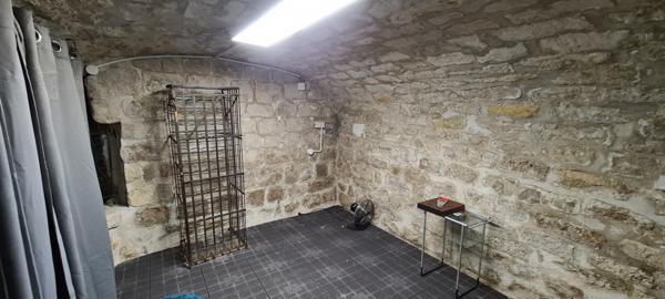 Paris (75013) Charmante maison donnant sur une cour de 55m²