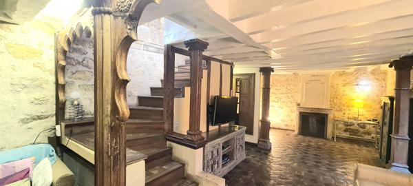 Paris (75013) Charmante maison donnant sur une cour de 55m²