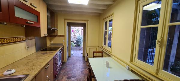 Paris (75013) Charmante maison donnant sur une cour de 55m²