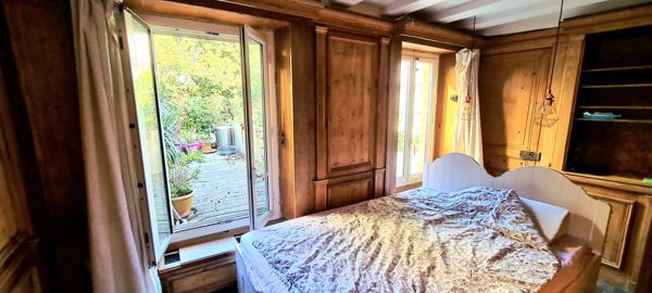 Paris (75013) Charmante maison donnant sur une cour de 55m²