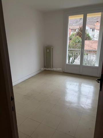 Location Appartement 4 pièces 88 m2 à Digne-les-Bains