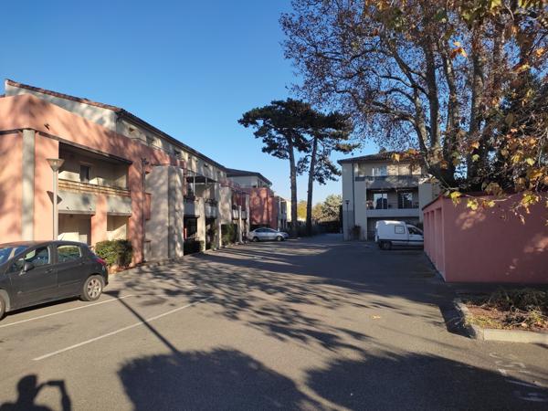 Le Pontet (84130) Résidence récente, T3 avec terrasse et parking sécurisé trés bon emplacement