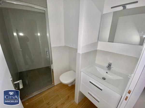 Appartement à louer 1 pièce 22.35m² Toulon (83000)